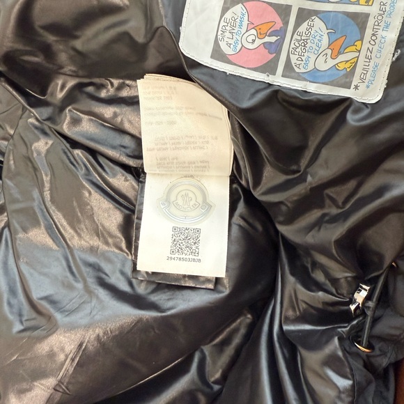 Moncler Black Estom Puffer Jacket - Picture 8 of 16